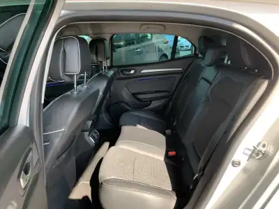 Renault Mégane 2017 - 16750 EUR, 88269 km - AUTO.MOTO.pt - 88269km - foto 27 de 35