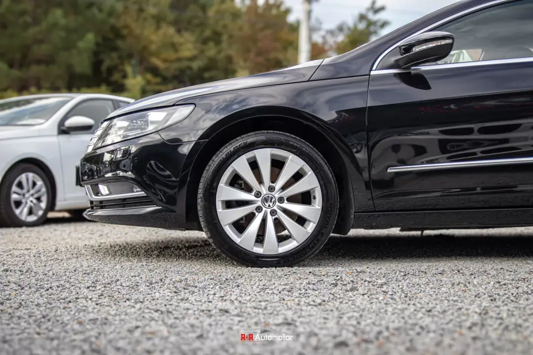 Volkswagen Passat CC 2012 - 16700 EUR, 140000 km - 140000km - foto 6 de 36