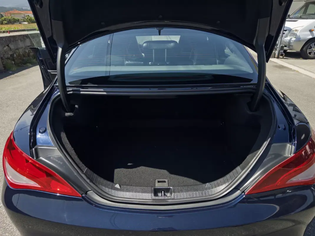 Mercedes-Benz CLA 180 2018 - 17990 EUR, 139000 km - 139000km - foto 11 de 42