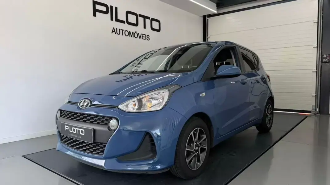 Hyundai i10 2018 - 10990 EUR, 68000 km - AUTO.MOTO.pt - 68000km - foto 1 de 25