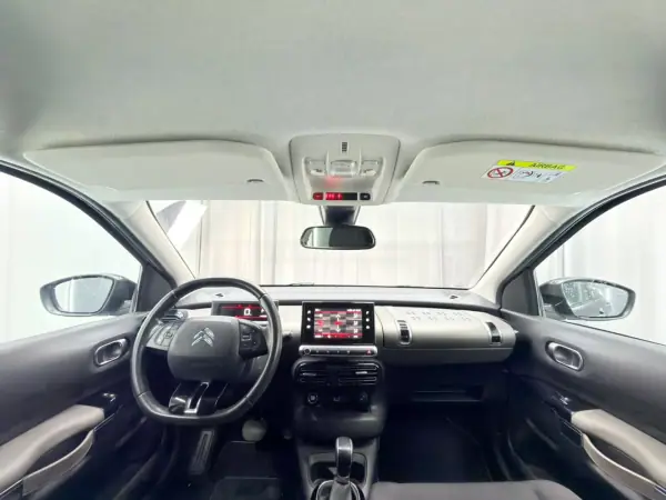 Citroën C4 Cactus 2019 - 10999 EUR, 114000 km - AUTO.MOTO.pt - 114000km - foto 10 de 21