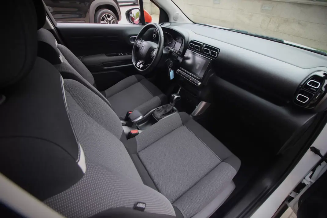 Citroën C3 Aircross 2018 - 12990 EUR, 97500 km - AUTO.MOTO.pt - 97500km - foto 22 de 36