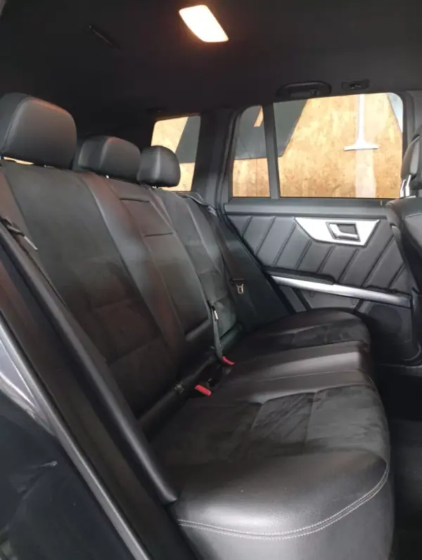 Mercedes-Benz GLK 250 2013 - 16900 EUR, 238000 km - AUTO.MOTO.pt - 238000km - foto 12 de 20