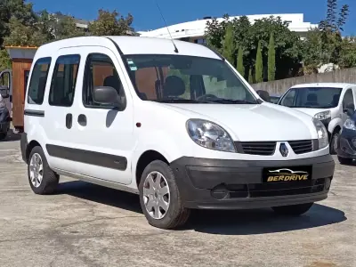 Renault Kangoo 2007 - 3900 EUR, 144675 km - foto 3 de 9