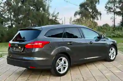 Ford Focus SW 2018 - 11901 EUR, 159999 km - AUTO.MOTO.pt - 159999km - foto 2 de 8