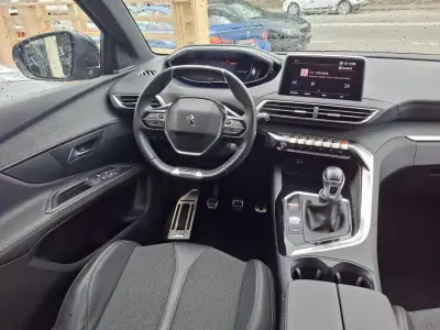 Peugeot 5008 2017 - 16500 EUR, 30000 km - AUTO.MOTO.pt - 30000km - foto 24 de 35