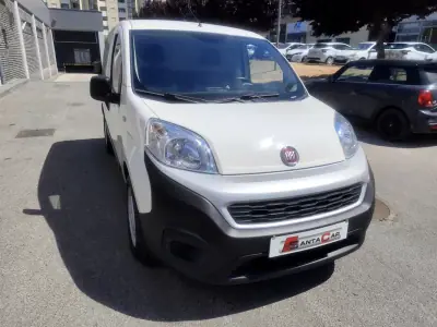 Fiat FIORINO 1.3 MULTIJET 2019 - 9480 EUR, 157000 km - AUTO.MOTO.pt - 157000km - foto 4 de 24
