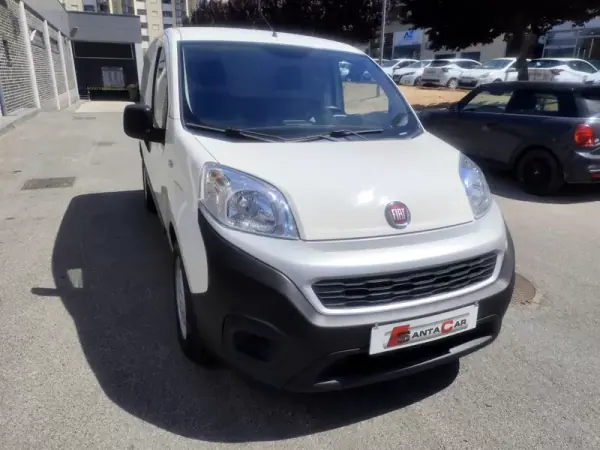 Fiat FIORINO 1.3 MULTIJET 2019 - 9480 EUR, 157000 km - AUTO.MOTO.pt - 157000km - foto 4 de 24