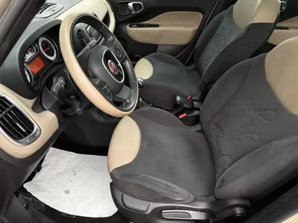 Fiat 500L 2013 - 7890 EUR, 170689 km - AUTO.MOTO.pt - 170689km - foto 9 de 11