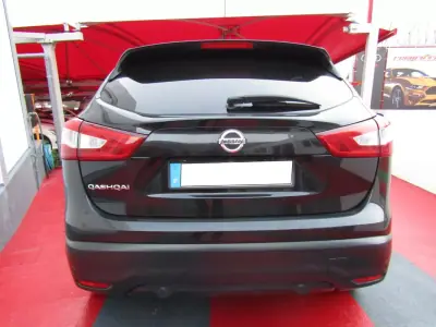 Nissan Qashqai 2017 - 16749 EUR, 121547 km - 121547km - foto 4 de 30