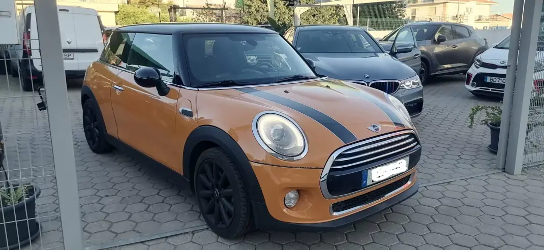 MINI Cooper 2015 - 13900 EUR, 169000 km - AUTO.MOTO.pt - 169000km - foto 9 de 13