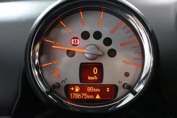 MINI Paceman 2015 - 15900 EUR, 178675 km - AUTO.MOTO.pt - 178675km - foto 12 de 25
