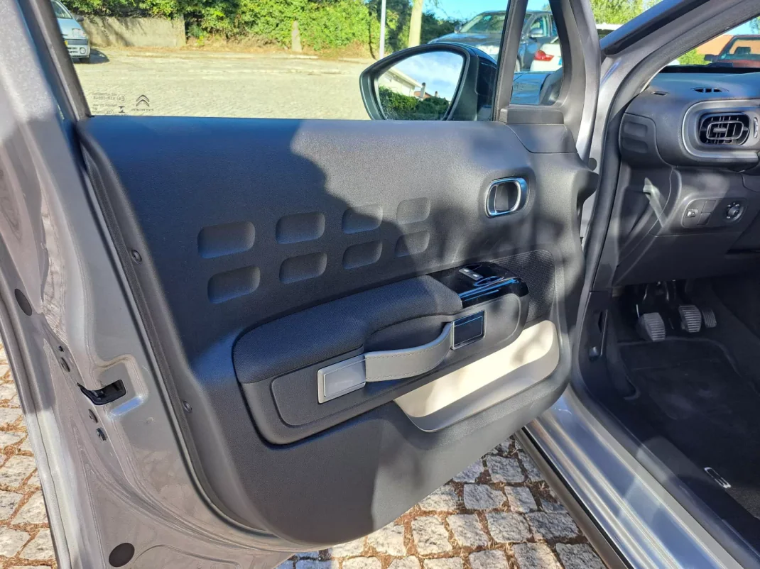 Citroën C3 2022 - 12990 EUR, 51629 km - AUTO.MOTO.pt - 51629km - foto 11 de 28