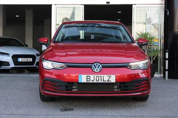 Volkswagen Golf 2021 - 16900 EUR, 4480 km - AUTO.MOTO.pt - 4480km - foto 24 de 25