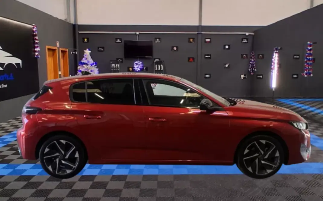 Peugeot 308 2023 - 18990 EUR, 89140 km - AUTO.MOTO.pt - 89140km - foto 4 de 14