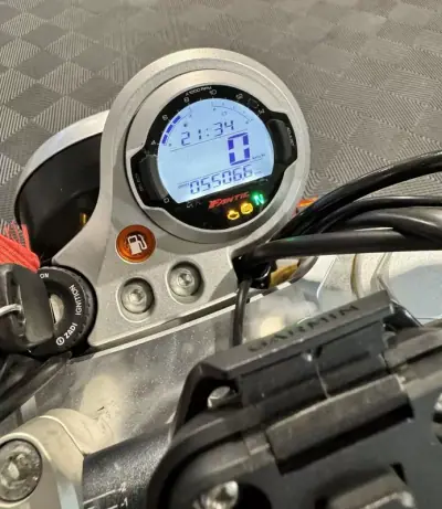 2022 - 5750 EUR, 5500 km - AUTO.MOTO.pt - 5500km - foto 9 de 27