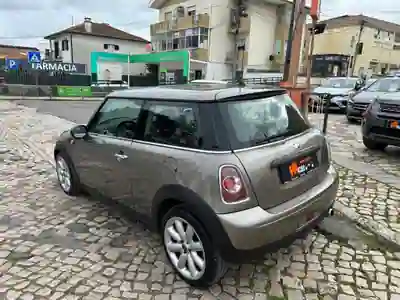 MINI One 2011 - 8700 EUR, 220000 km - AUTO.MOTO.pt - 220000km - foto 15 de 31