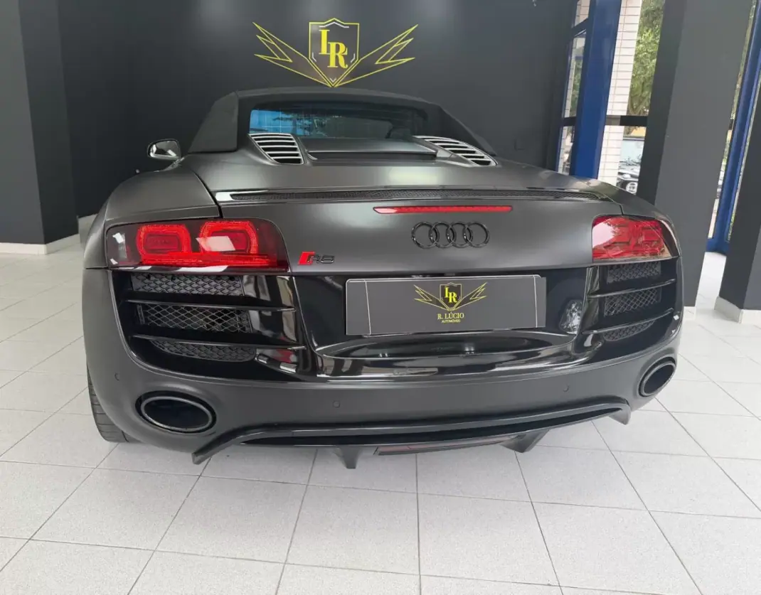 Audi R8 Spyder 2012 - 125000 EUR, 89245 km - 89245km - foto 28 de 44