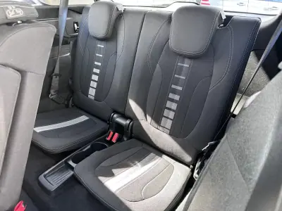 BMW 216 Gran Tourer 2015 - 14900 EUR, 180000 km - AUTO.MOTO.pt - 180000km - foto 37 de 77