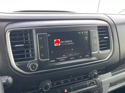 Opel COMBO 2022 - 17450 EUR, 123000 km - AUTO.MOTO.pt - 123000km - foto 28 de 37