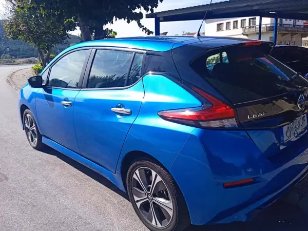Nissan Leaf 2022 - 24969 EUR, 104000 km - AUTO.MOTO.pt - 104000km - foto 4 de 16