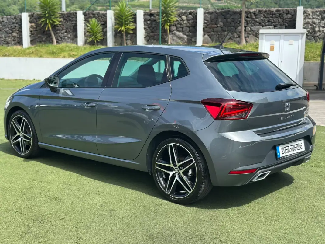 SEAT Ibiza 2017 - 17490 EUR, 95883 km - 95883km - foto 4 de 19
