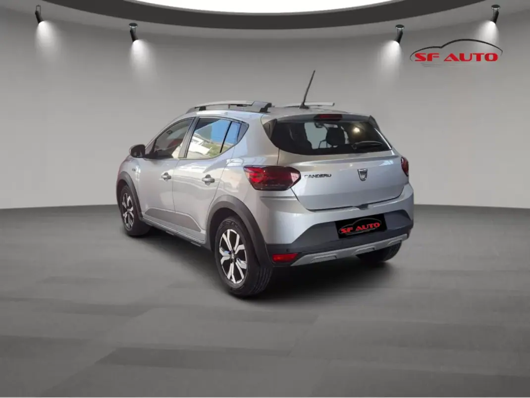 Dacia Sandero 2022 - 15500 EUR, 86971 km - AUTO.MOTO.pt - 86971km - foto 7 de 17