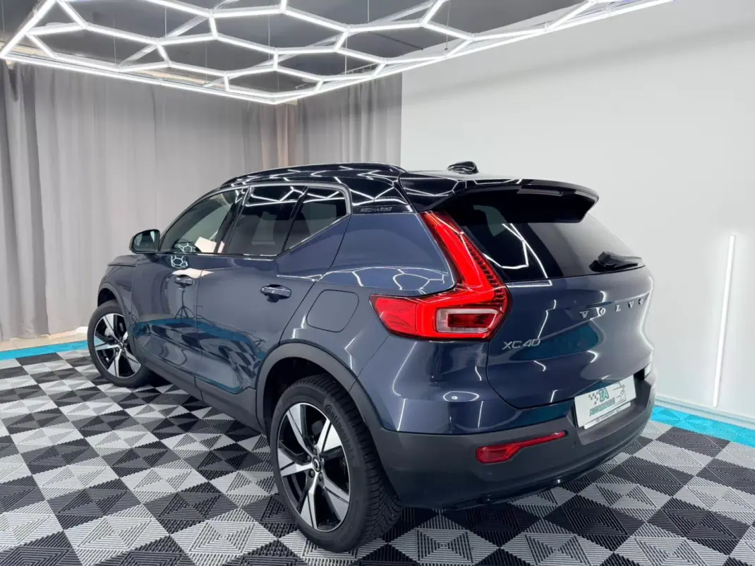 Volvo XC 40 2021 - 24750 EUR, 159000 km - 159000km - foto 5 de 21