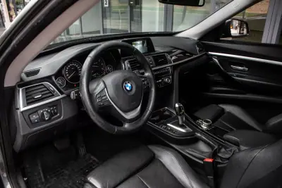 BMW 318 Gran Turismo 2019 - 21900 EUR, 233336 km - 233336km - foto 21 de 36