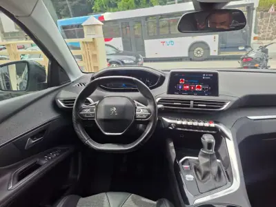 Peugeot 3008 2017 - 13500 EUR, 100000 km - 100000km - foto 33 de 39