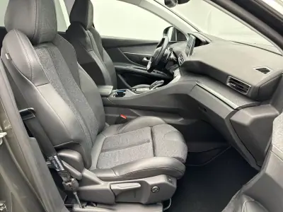 Peugeot 5008 2020 - 16750 EUR, 165410 km - AUTO.MOTO.pt - 165410km - foto 8 de 20