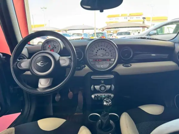 MINI One 2008 - 6990 EUR, 266000 km - AUTO.MOTO.pt - 266000km - foto 10 de 14