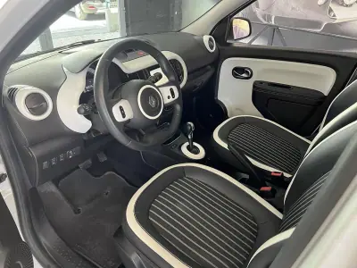 Renault Twingo 2021 - 10800 EUR, 86540 km - AUTO.MOTO.pt - 86540km - foto 6 de 22