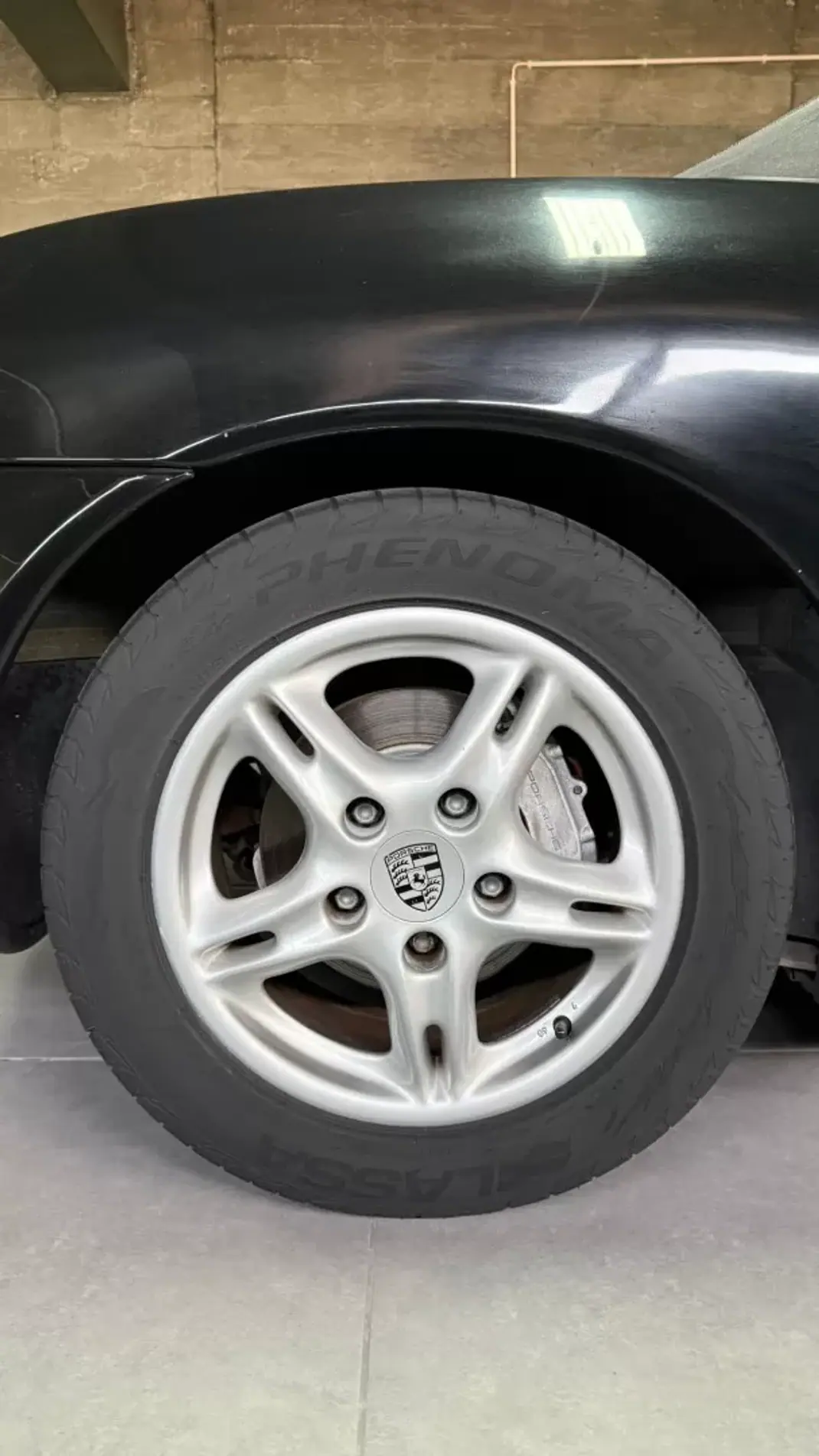 Porsche Boxster 2002 - 29000 EUR, 110000 km - AUTO.MOTO.pt - 110000km - foto 9 de 13