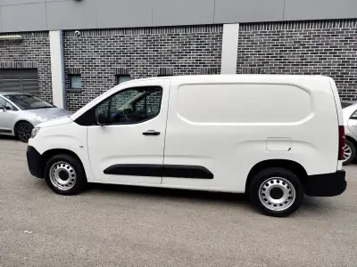 Citroën Berlingo 1.6 HDI ,3 Lug. Longa , Iva dedutivel 2019 - 13480 EUR, 182000 km - AUTO.MOTO.pt - 182000km - foto 3 de 28