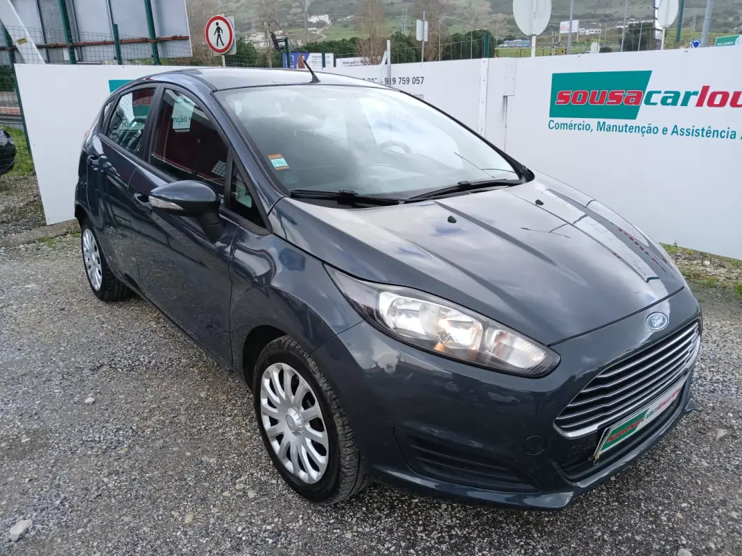 Ford Fiesta 2013 - 8150 EUR, 106782 km - AUTO.MOTO.pt - 106782km - foto 7 de 26