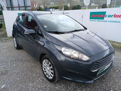 Ford Fiesta 2013 - 8150 EUR, 106782 km - AUTO.MOTO.pt - 106782km - foto 7 de 26