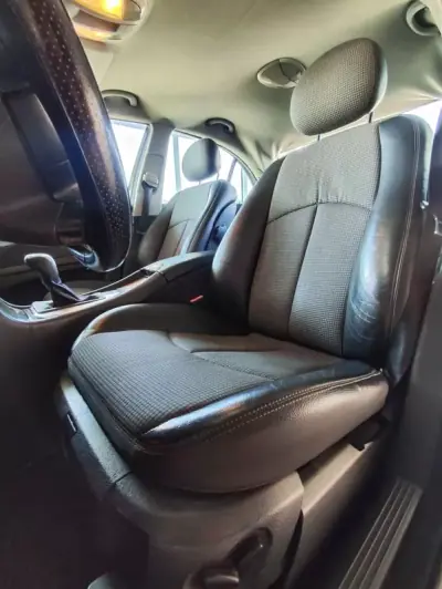 Mercedes-Benz E 220 2003 - 5500 EUR, 500000 km - AUTO.MOTO.pt - 500000km - foto 27 de 37