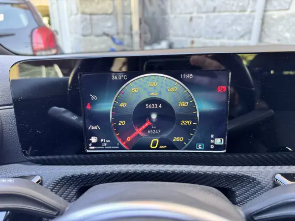 Mercedes-Benz CLA 200 2022 - 27500 EUR, 65247 km - AUTO.MOTO.pt - 65247km - foto 11 de 24