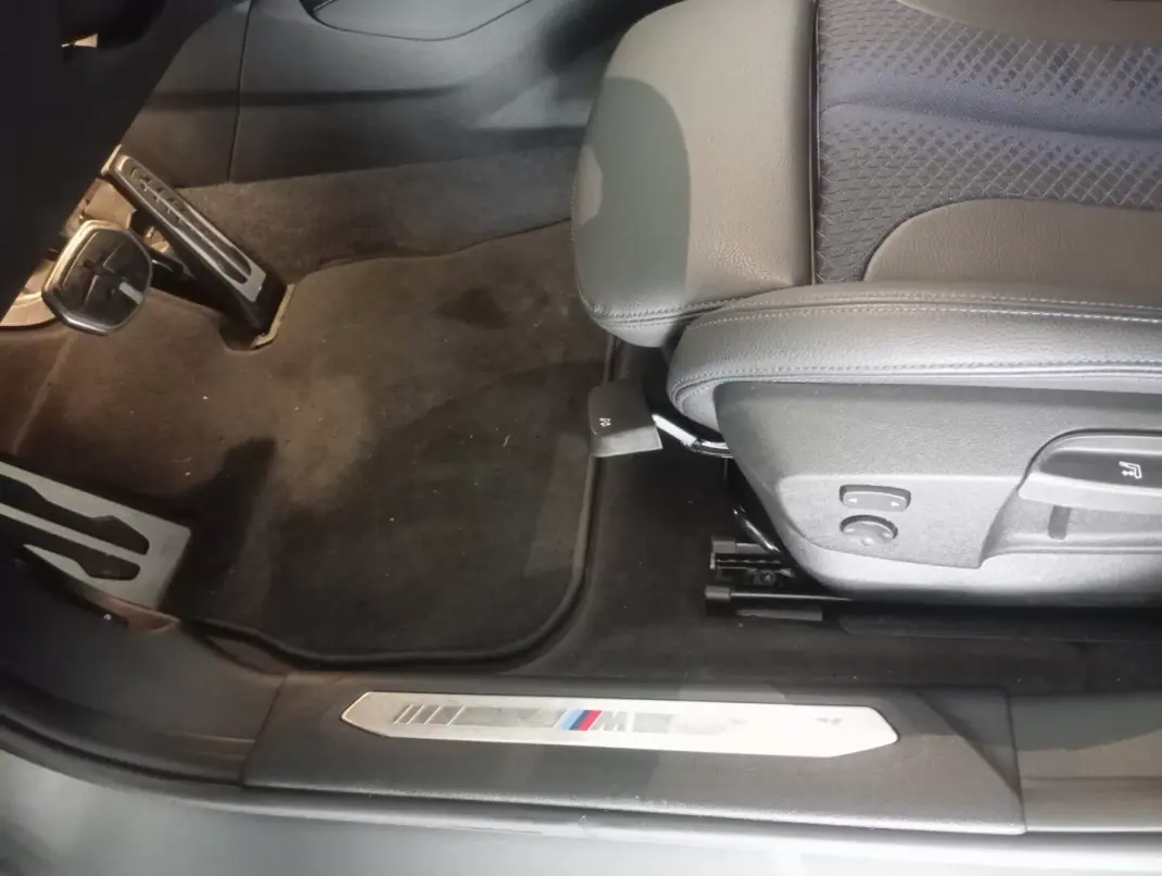 BMW 116 2024 - 27500 EUR, 27000 km - AUTO.MOTO.pt - 27000km - foto 24 de 31