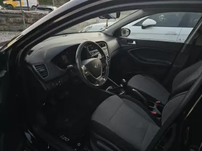 Hyundai i20 2015 - 8500 EUR, 100074 km - AUTO.MOTO.pt - 100074km - foto 5 de 8