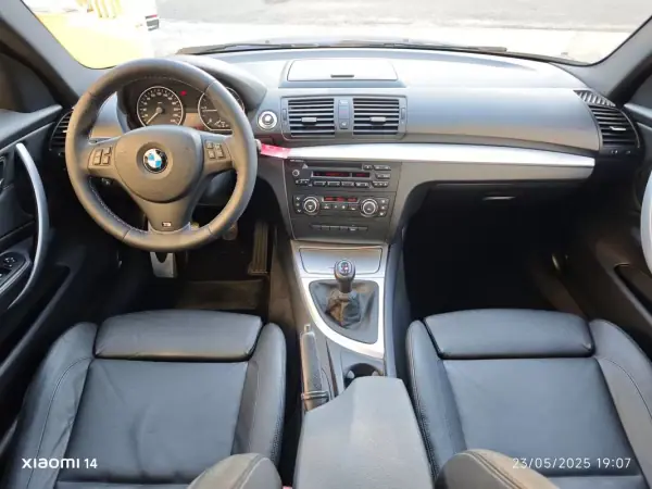 BMW 118 2012 - 13900 EUR, 250000 km - AUTO.MOTO.pt - 250000km - foto 24 de 31