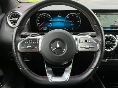 Mercedes-Benz EQA 2022 - 31500 EUR, 99000 km - AUTO.MOTO.pt - 99000km - foto 5 de 9