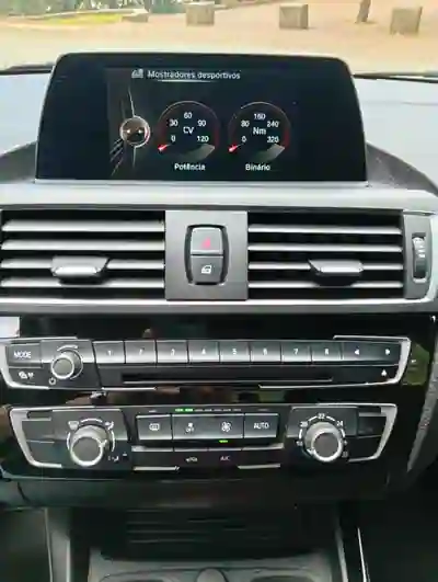 BMW 116 2017 - 15000 EUR, 121000 km - AUTO.MOTO.pt - 121000km - foto 10 de 11