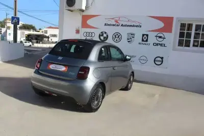 Fiat 500e C 2022 - 19980 EUR, 13651 km - AUTO.MOTO.pt - 13651km - foto 14 de 37