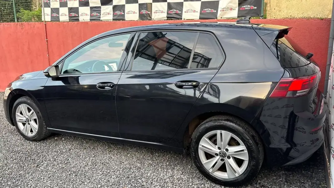 Volkswagen Golf Variant 2022 - 17400 EUR, 95000 km - AUTO.MOTO.pt - 95000km - foto 4 de 12