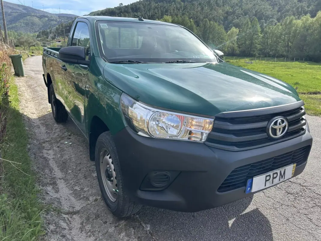 Toyota Hilux 4x4 2019 - 28500 EUR, 283000 km - AUTO.MOTO.pt - 283000km - foto 5 de 11