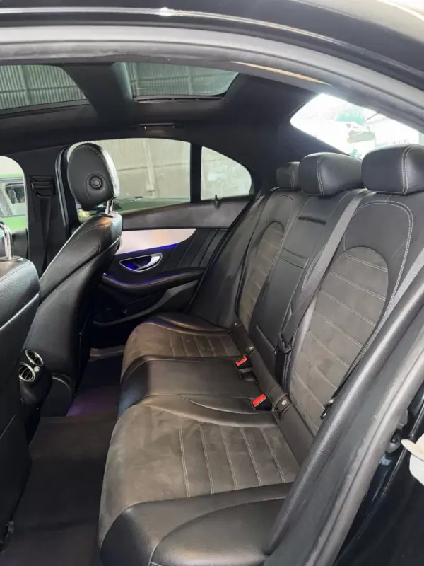 Mercedes-Benz C 300 2021 - 26900 EUR, 145000 km - AUTO.MOTO.pt - 145000km - foto 11 de 12