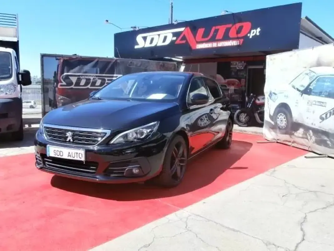 Peugeot 308 2019 - 15250 EUR, 160913 km - AUTO.MOTO.pt - 160913km - foto 9 de 37