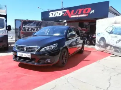 Peugeot 308 2019 - 15250 EUR, 160913 km - AUTO.MOTO.pt - 160913km - foto 9 de 37